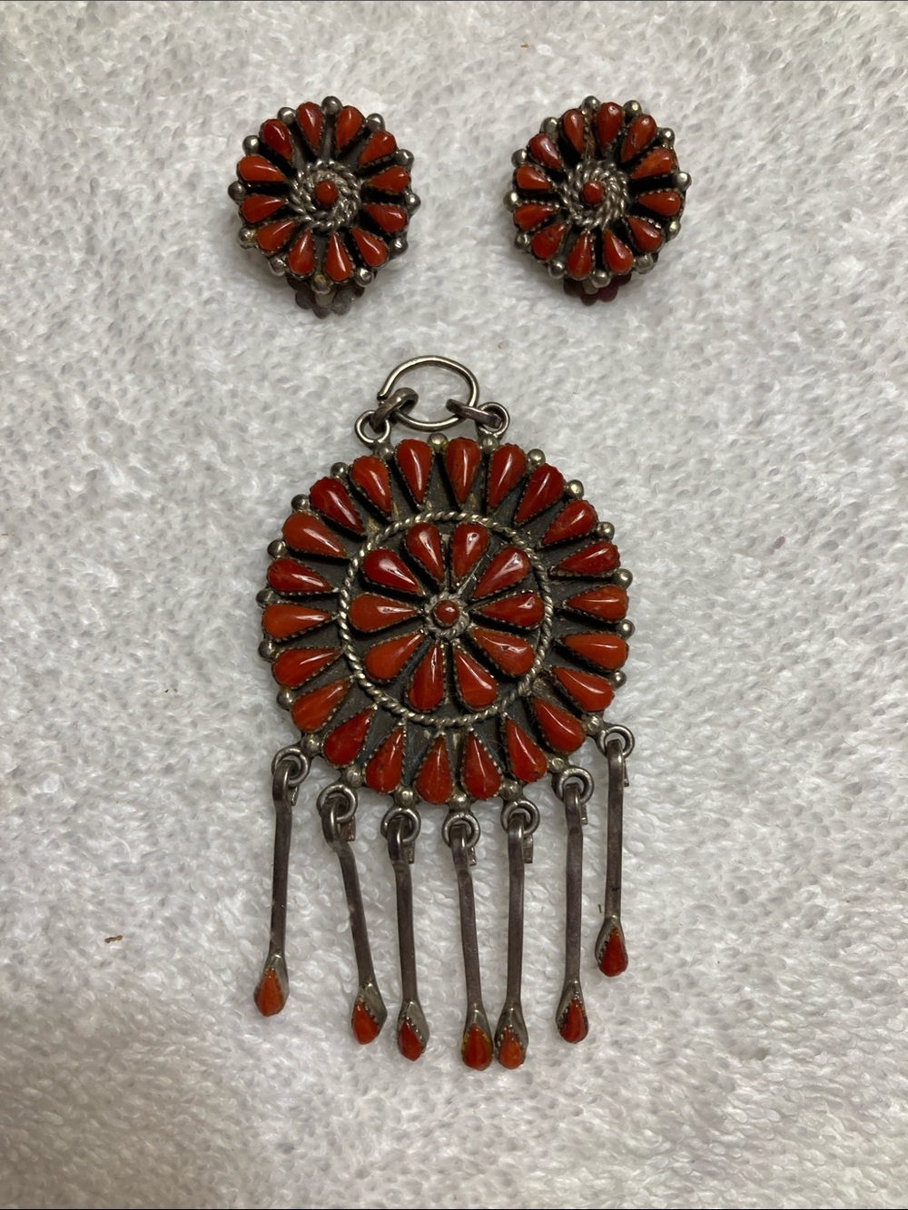 Vintage Zuni Needlepoint Red Coral Sterling Silver Pendant & ClipOn Earrings Set